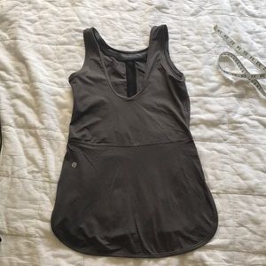 Long gray mesh Lululemon workout tank- sz 6